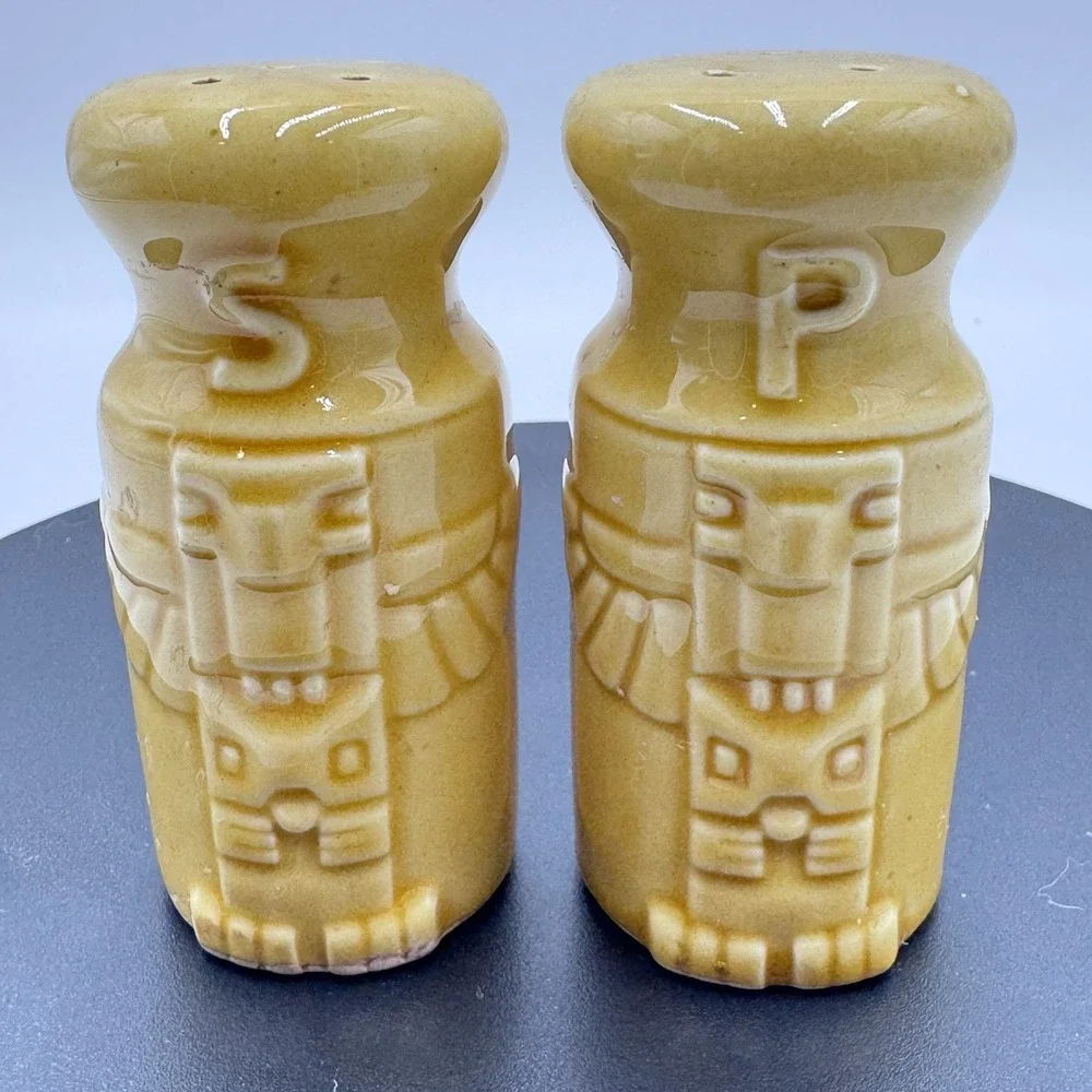 VTG‎ Native American Totem Salt & Pepper Shaker Set Yellow Eagle Glazed Ceramic